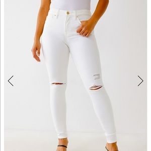 True Religion. White distressed jeans. Size 29